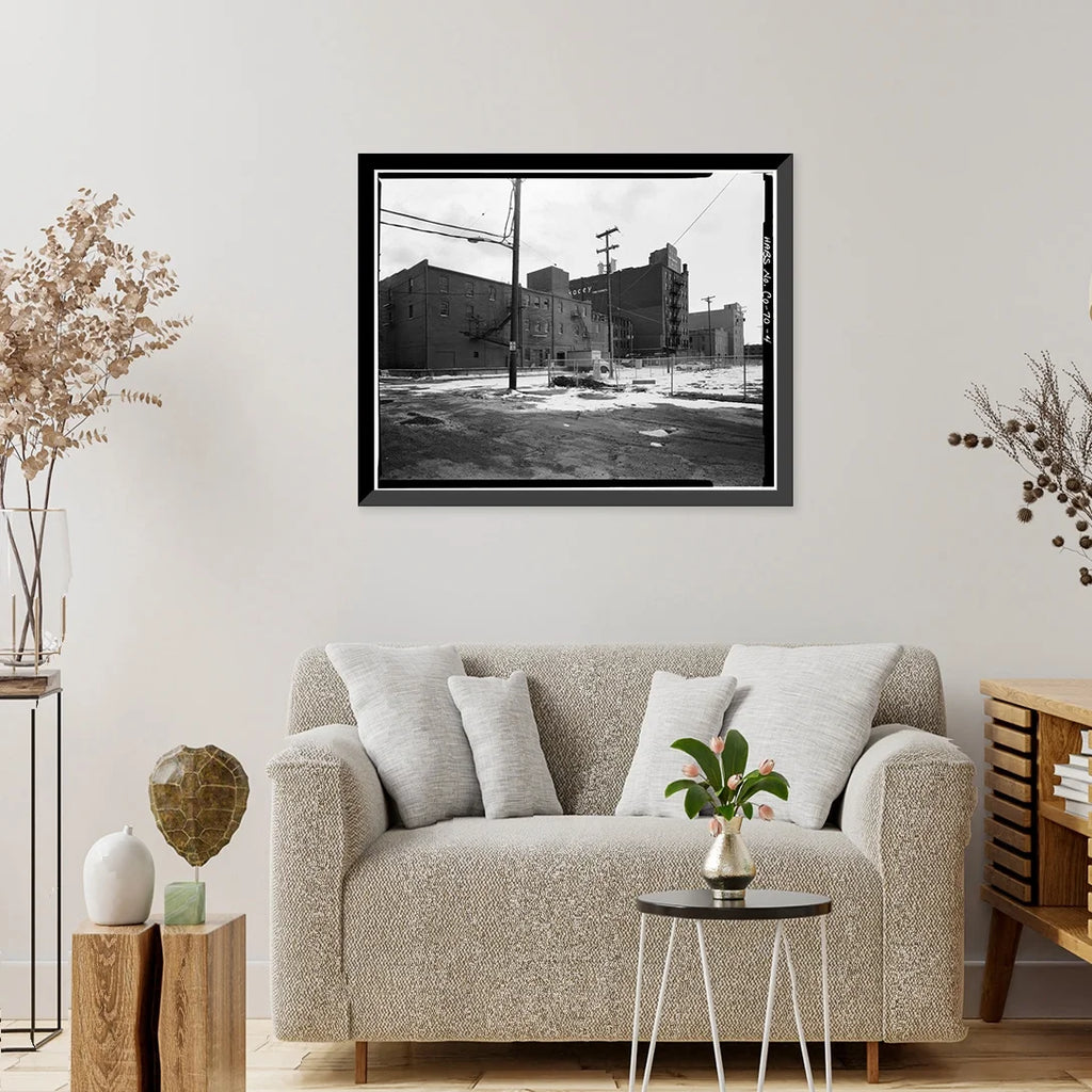 Framed Print 17-7/8" x 21-7/8" U811
