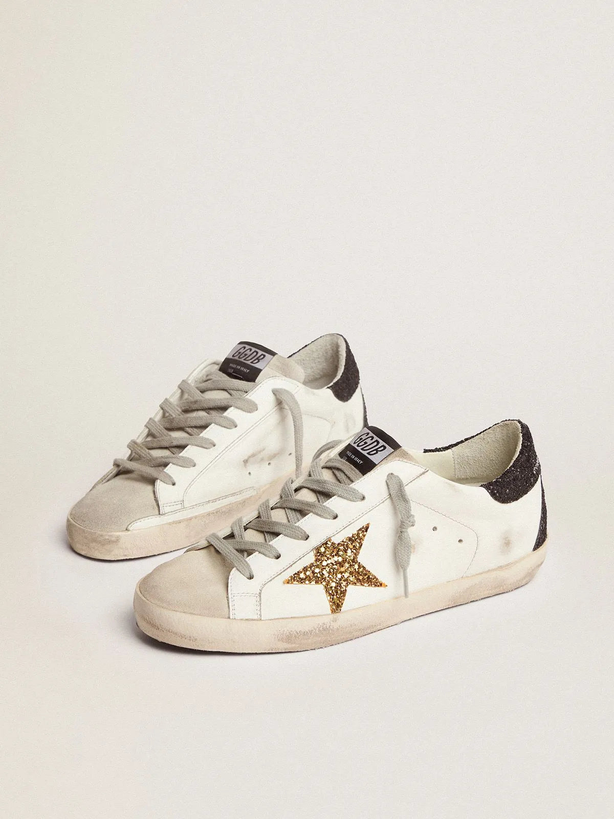 Super-Star sneakers with gold star and glittery black heel tab Y79669
