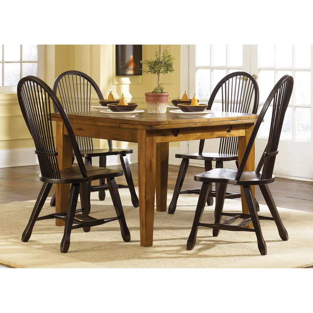 Rustic Oak Dining Table E45580