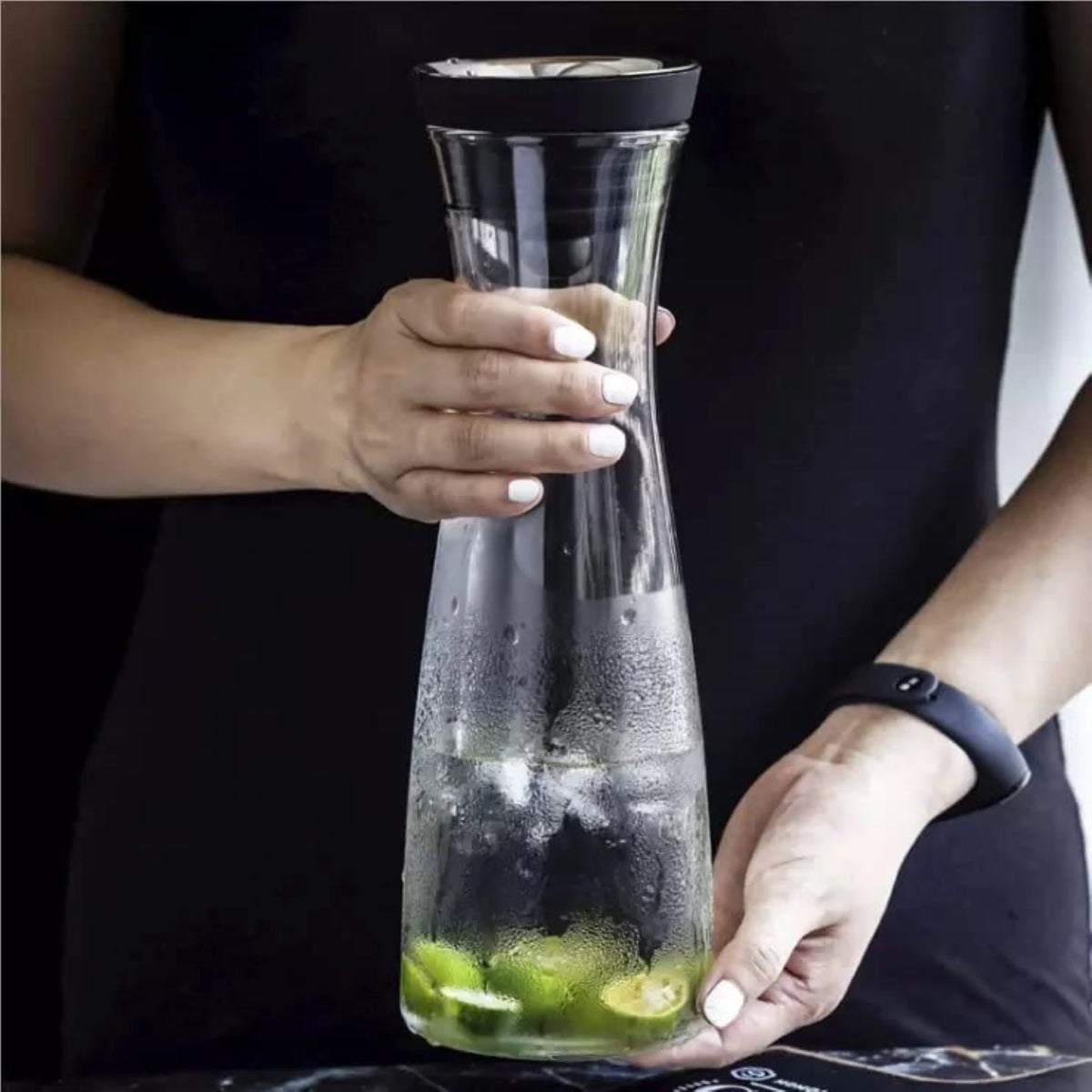50 oz Glass Pitcher with Stainless Steel Lid and Brush D66343