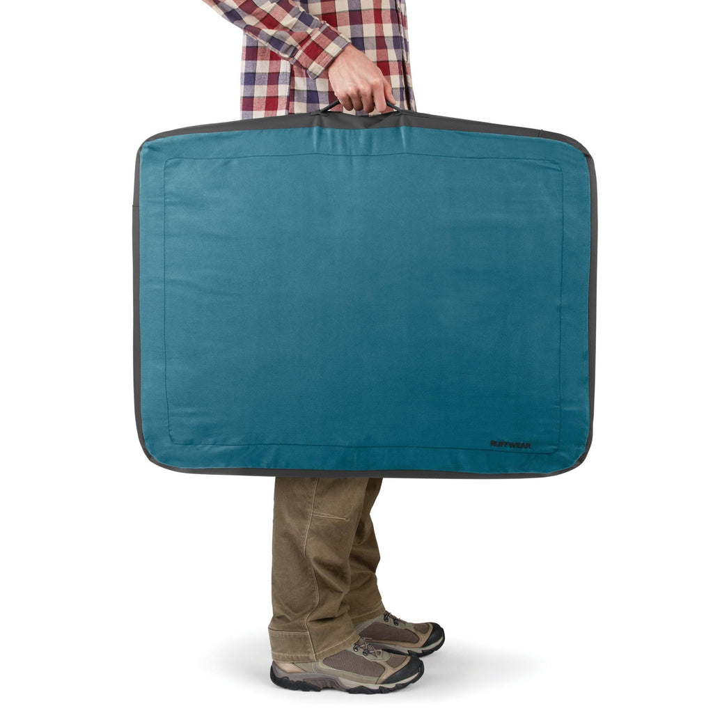 Overcast Blue Medium Dog Bed C810