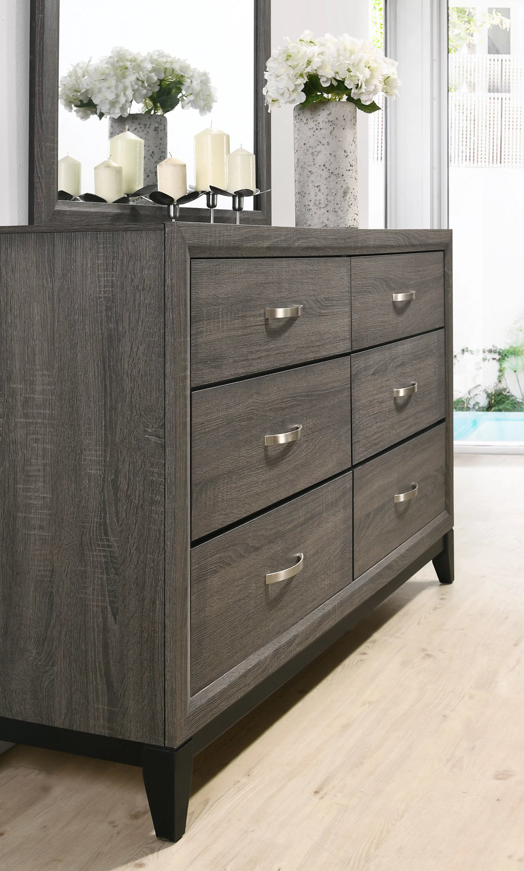 King Size Wood Bedroom Set with Bed Dresser Mirror Nightstand Chest D78738