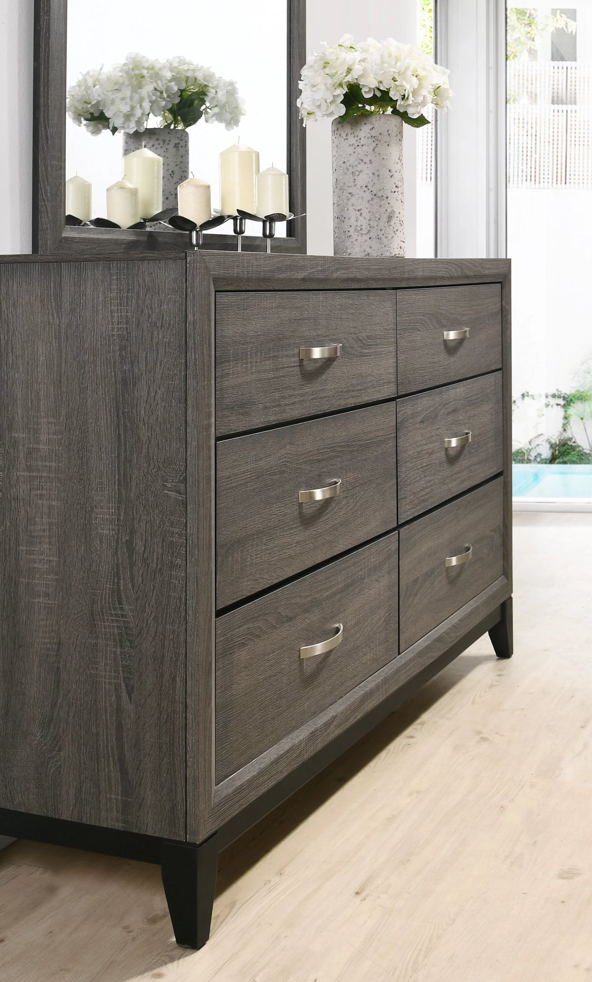King Size Wood Bedroom Set with Bed Dresser Mirror Nightstand Chest D78738