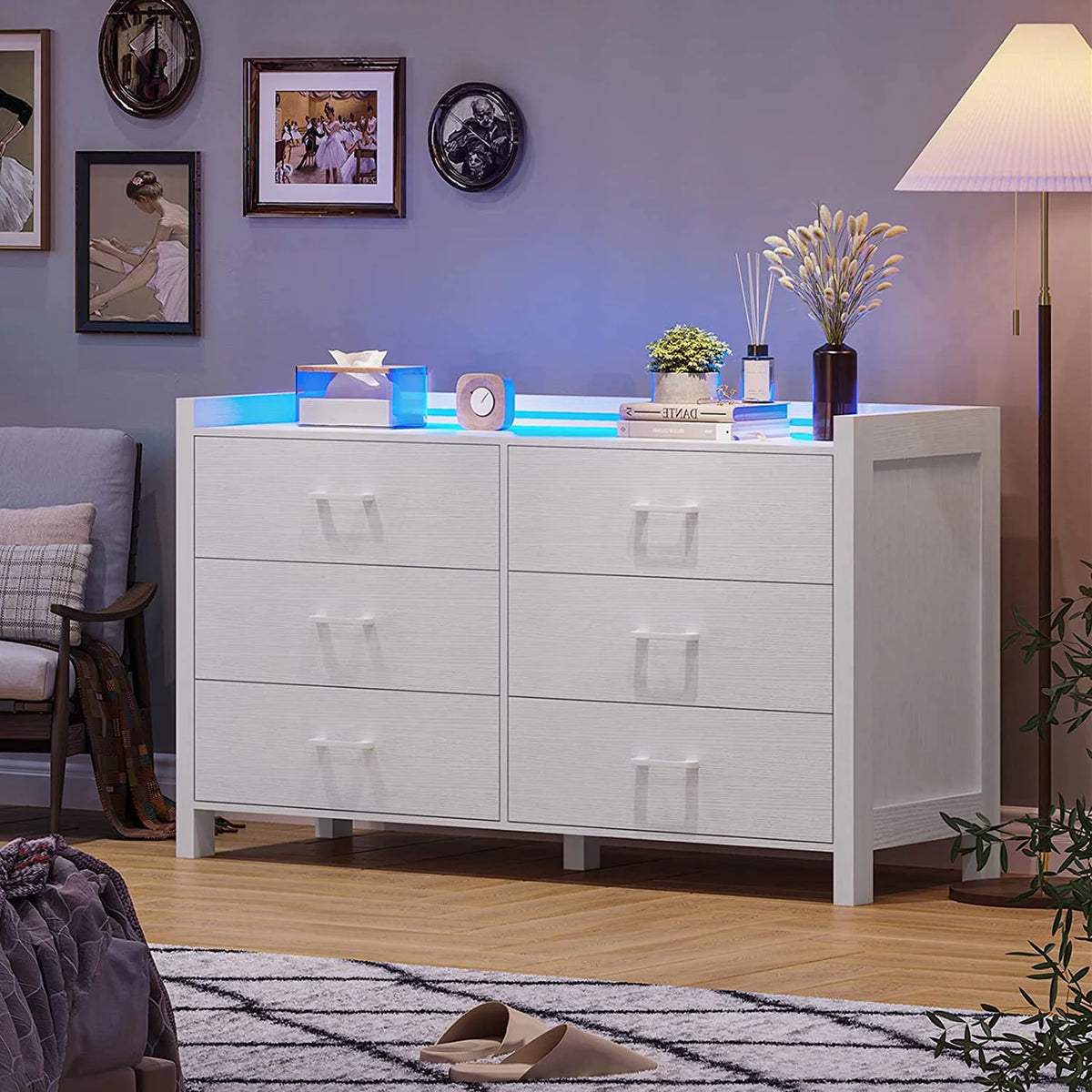 White 6 Drawer Wooden Dresser O610