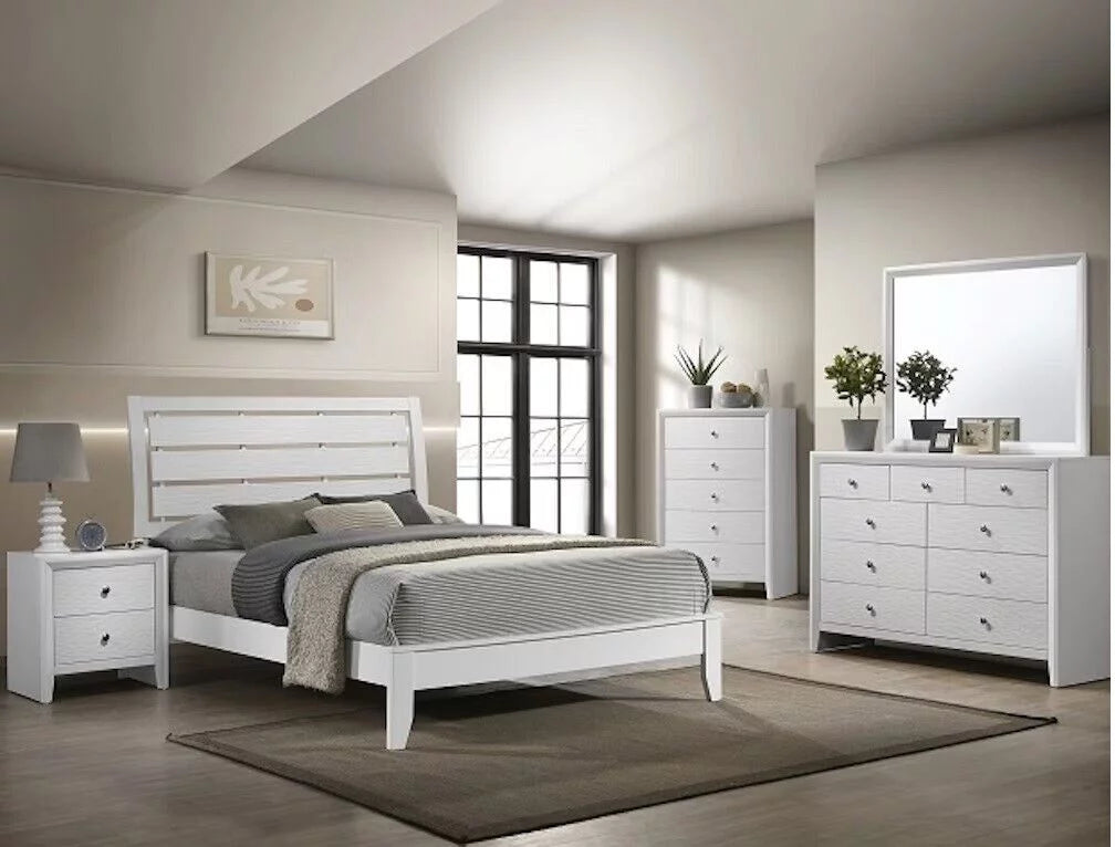 White Full Size Wood Panel Bed Set U3979