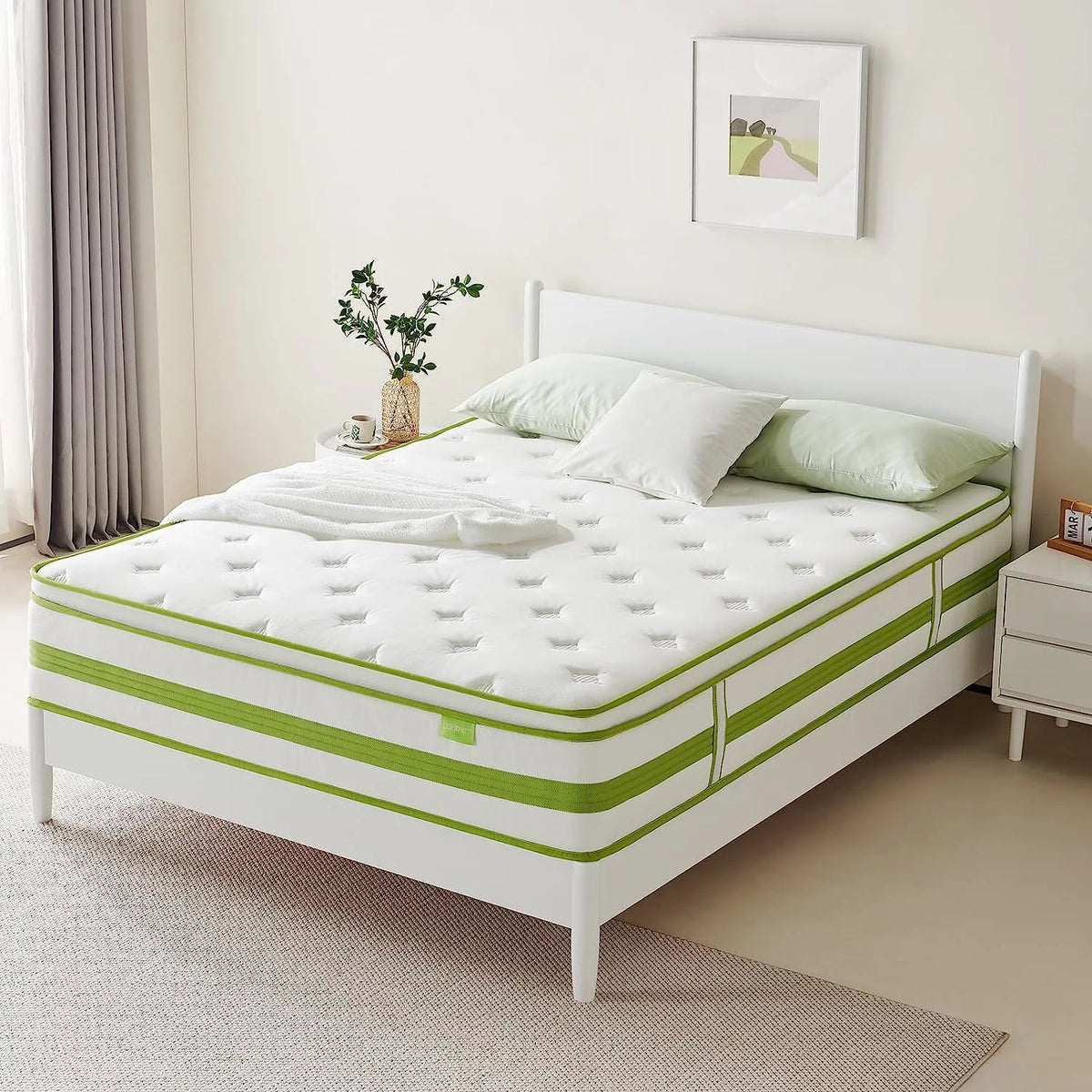 Queen 12 Inch Hybrid Memory Foam Mattress O20238
