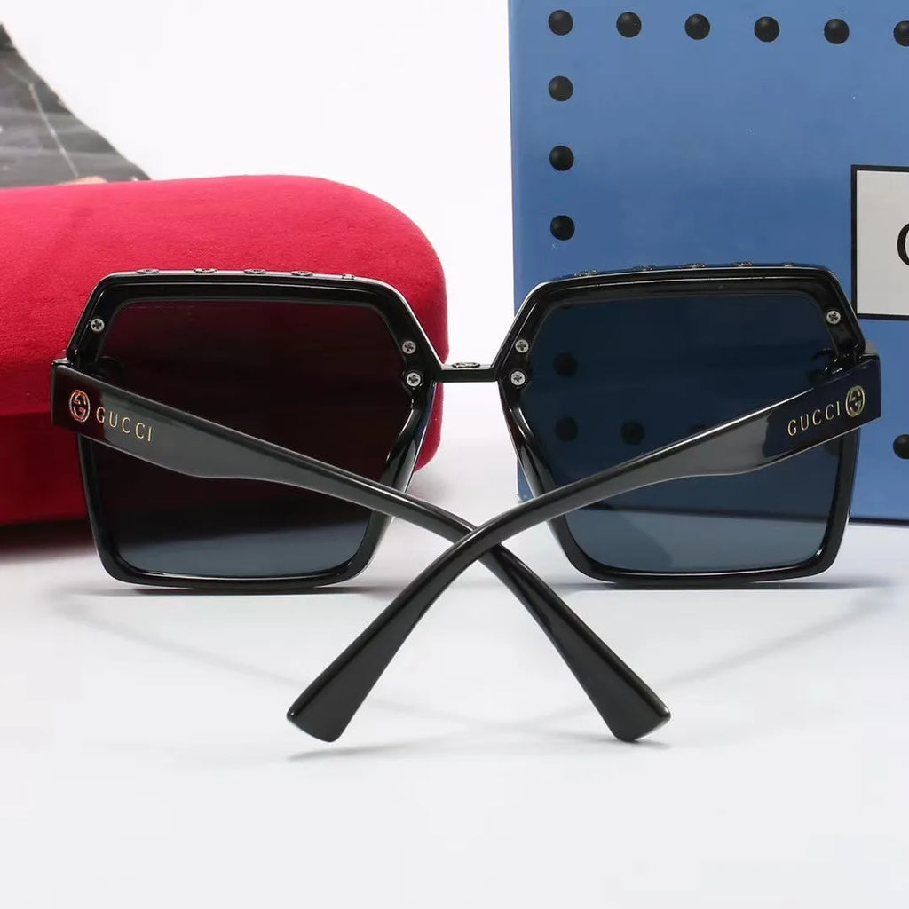 Fashionable Letter Sunglasses H75693