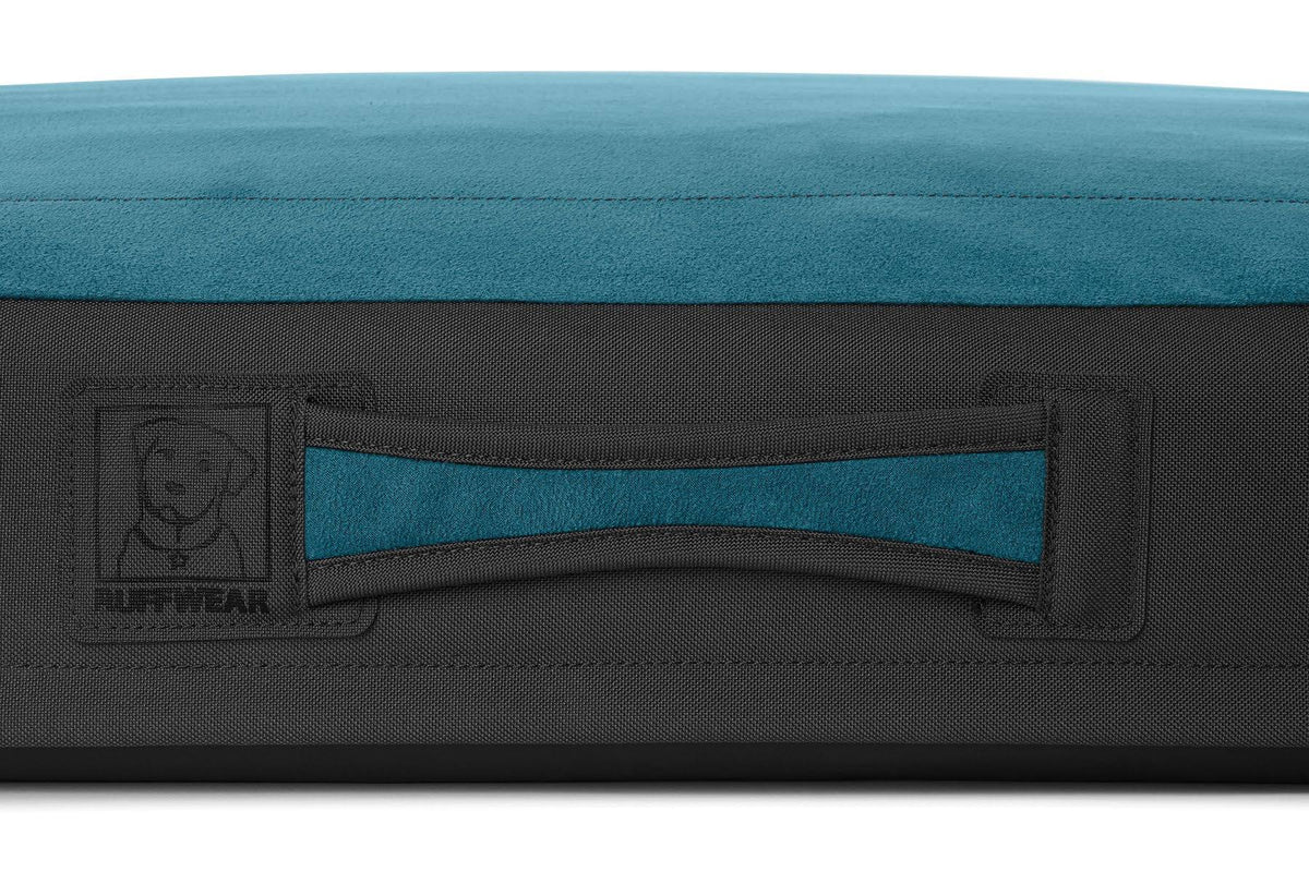 Overcast Blue Medium Dog Bed C810