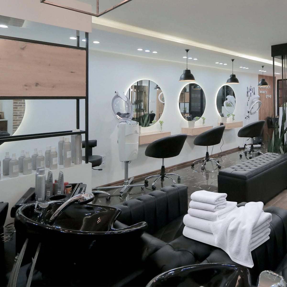 Shampoo Bowl with Vacuum Breaker and Neck Rest D9740