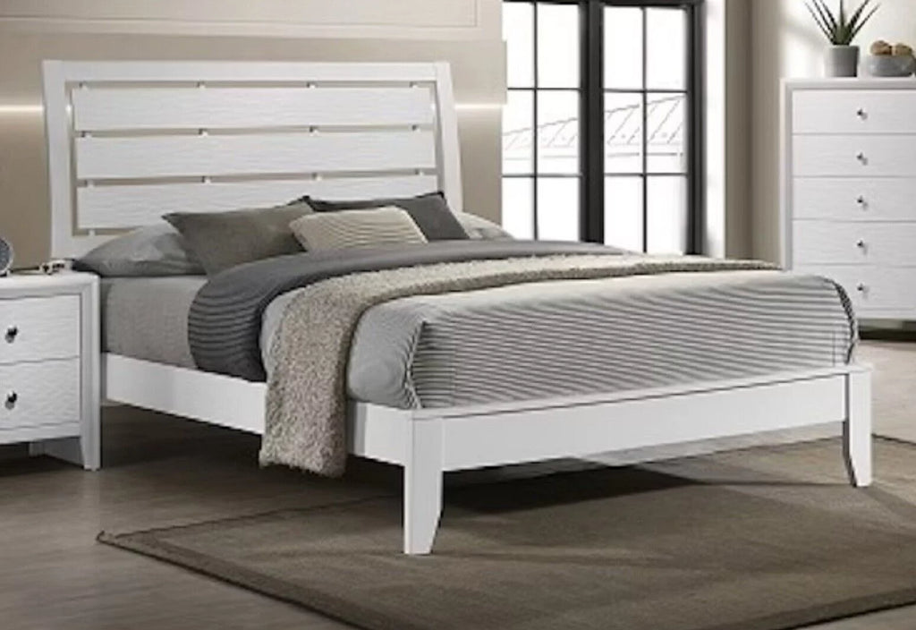 White Full Size Wood Panel Bed Set U3979