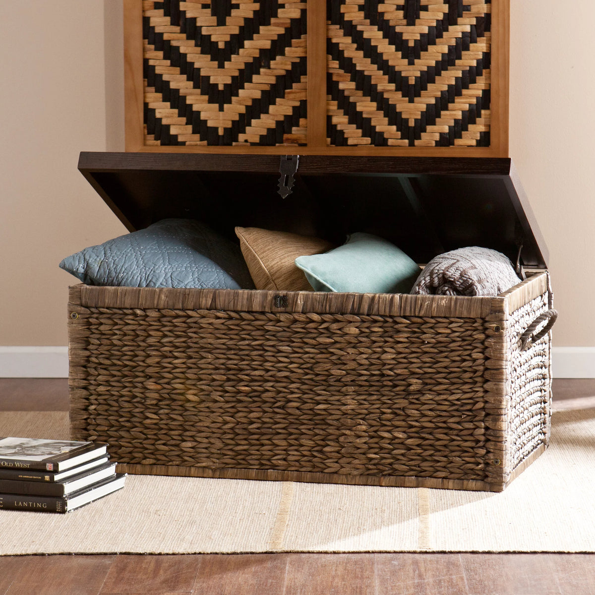 Water Hyacinth Storage Trunk J7824